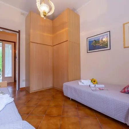 Sleeps 5 Wifi Appartement Castelveccana