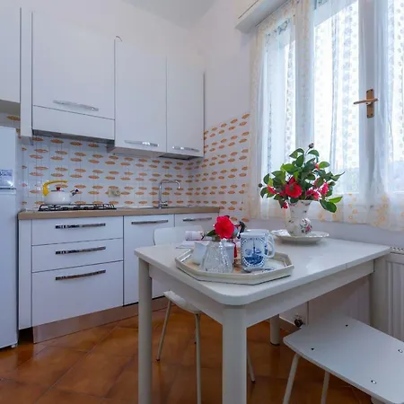 Sleeps 5 Wifi Appartement